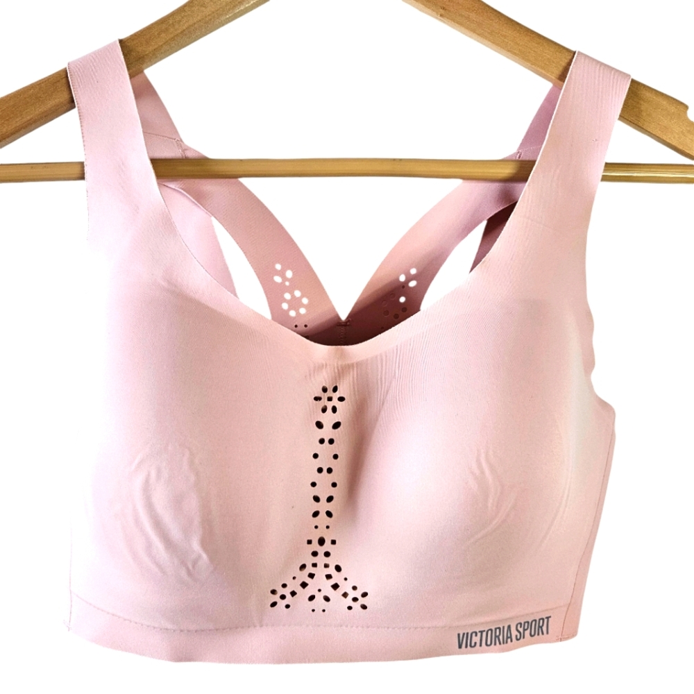 VICTORIA SPORTS Bra pink eyelet cute 32DD stretchy comfortable workout walk 063